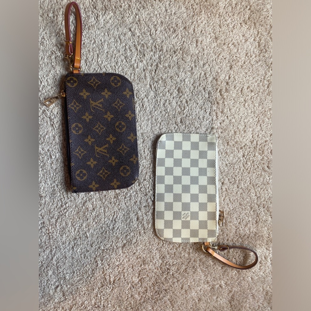 Designer wallet Look alike